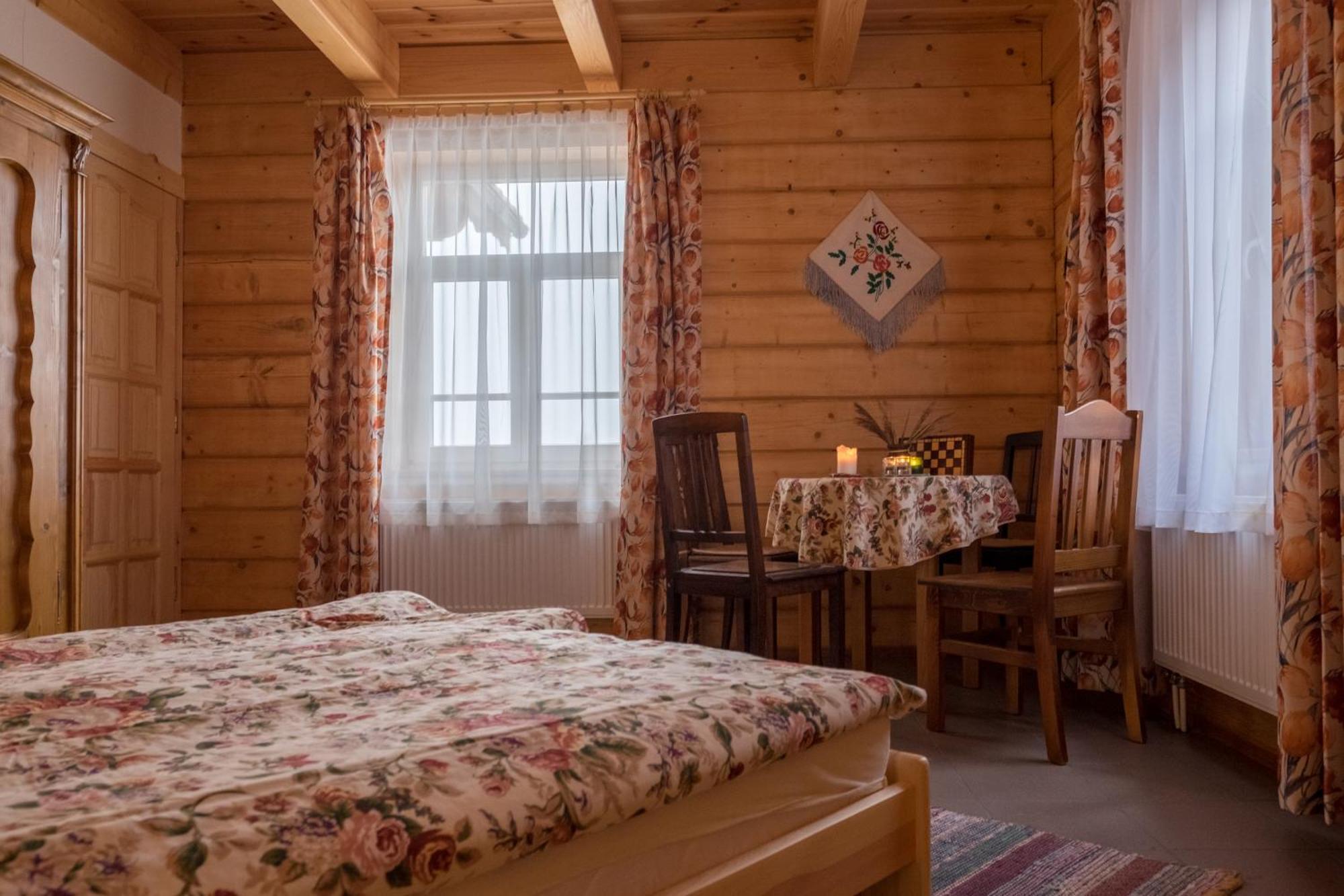 Miodowa Kolonia Bed & Breakfast Bialowieza Ngoại thất bức ảnh