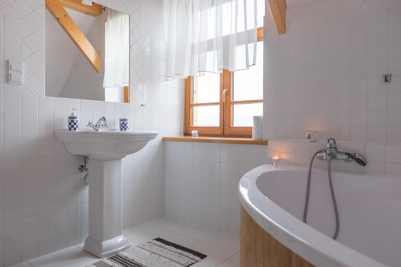 Miodowa Kolonia Bed & Breakfast Bialowieza Ngoại thất bức ảnh