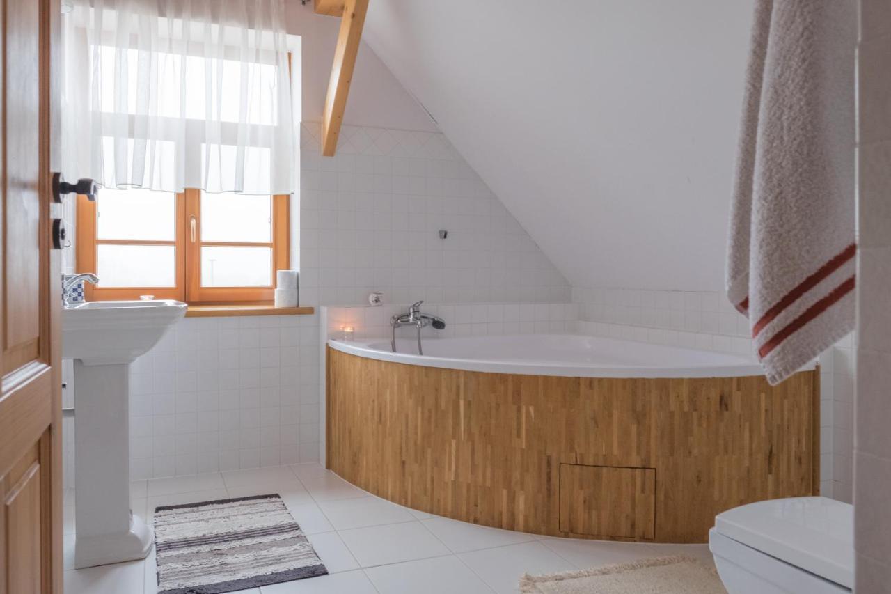 Miodowa Kolonia Bed & Breakfast Bialowieza Ngoại thất bức ảnh