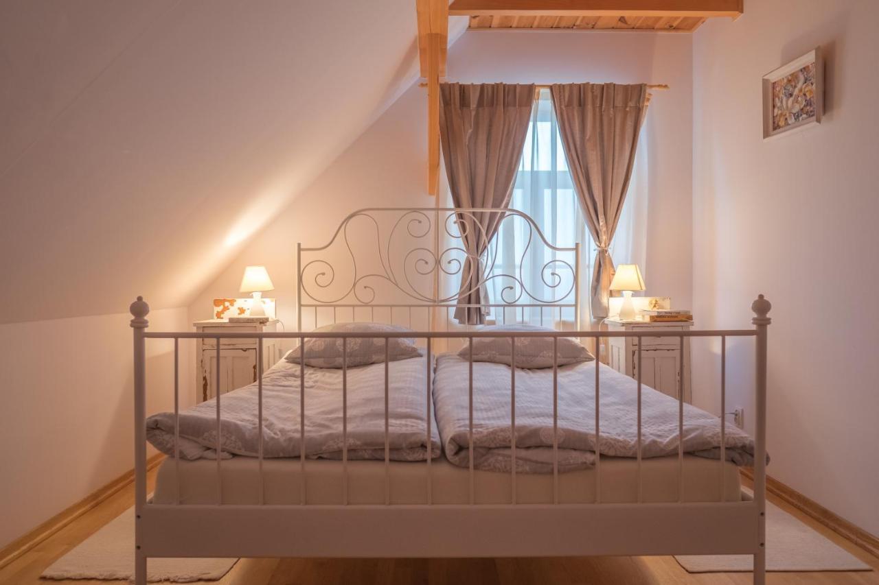 Miodowa Kolonia Bed & Breakfast Bialowieza Ngoại thất bức ảnh