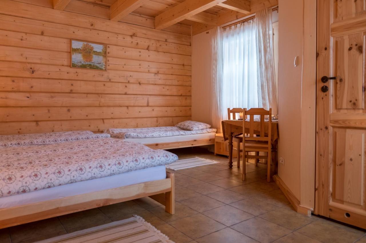 Miodowa Kolonia Bed & Breakfast Bialowieza Ngoại thất bức ảnh
