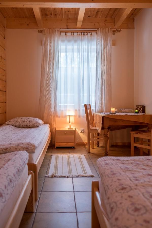 Miodowa Kolonia Bed & Breakfast Bialowieza Ngoại thất bức ảnh