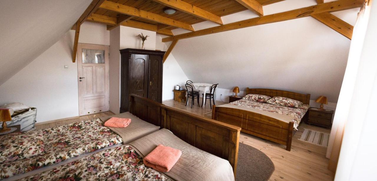 Miodowa Kolonia Bed & Breakfast Bialowieza Ngoại thất bức ảnh